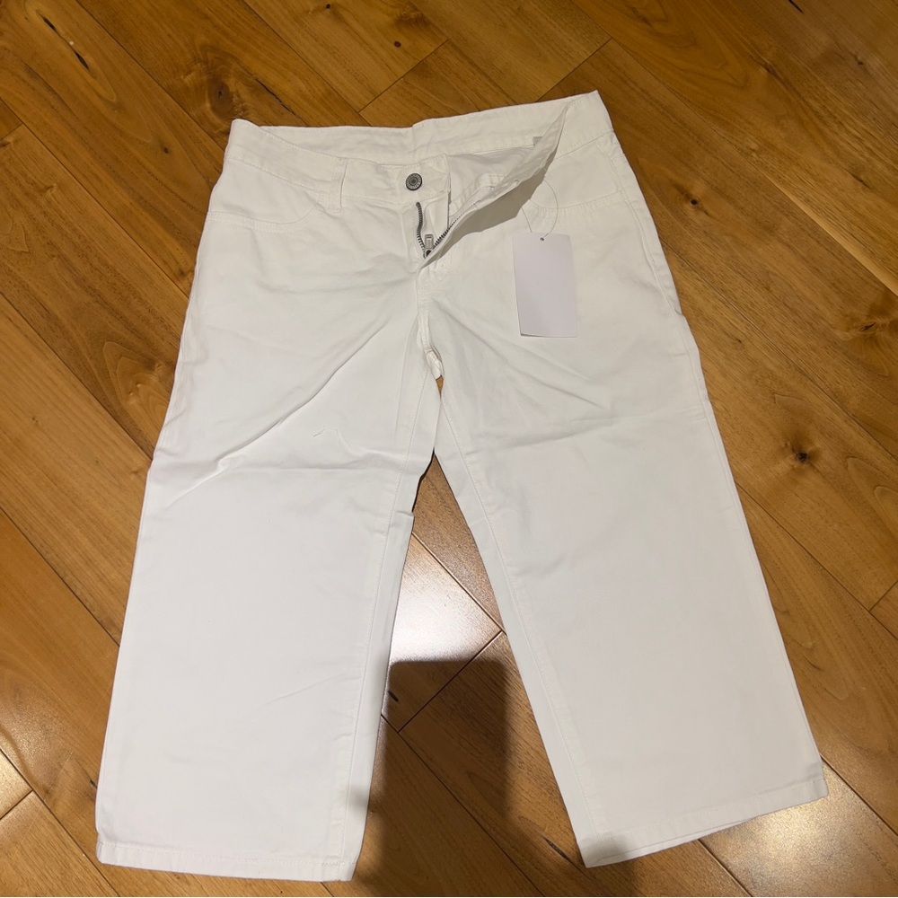 Brandy White Capri Pants